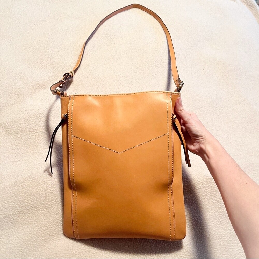 G.I.L.I Double Zip Flat Letter Carrier Bag Leather Crossbody Purse Handbag